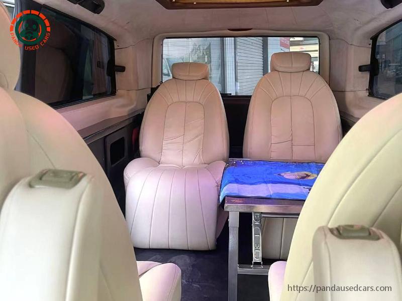 Mercedes-Benz Mercedes-Benz 2011 Vito 2.5 7-Seater Executive Edition Automatic