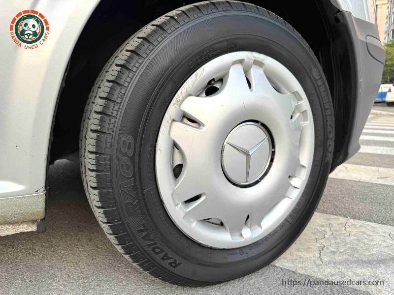 Mercedes-Benz Mercedes-Benz 2011 Vito 2.5 8-Seater Business Edition Automatic