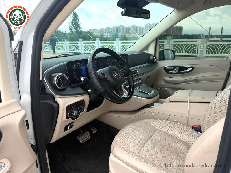 Mercedes-Benz Mercedes-Benz V-Class 2016 V 260 L 2.0T Noble Extended Version Automatic