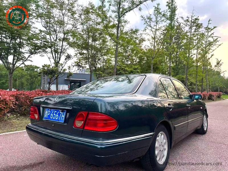Mercedes-Benz Mercedes-Benz E-Class (Imported) 1996 E 230 Tourer 2.3 Automatic