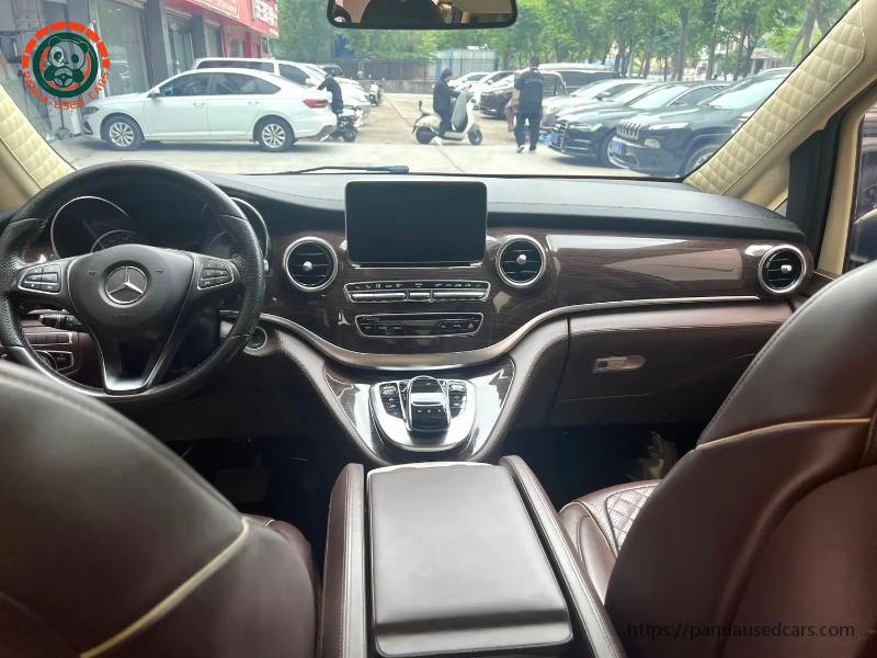 Mercedes-Benz Mercedes-Benz 2018 V-Class V 260 L 2.0T Exclusive Long Wheelbase Edition AT