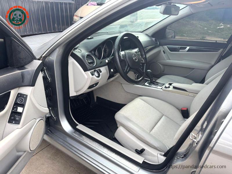Mercedes-Benz Mercedes-Benz C-Class 2013 C 180 CGI 1.8T Classic Grand Edition Automatic