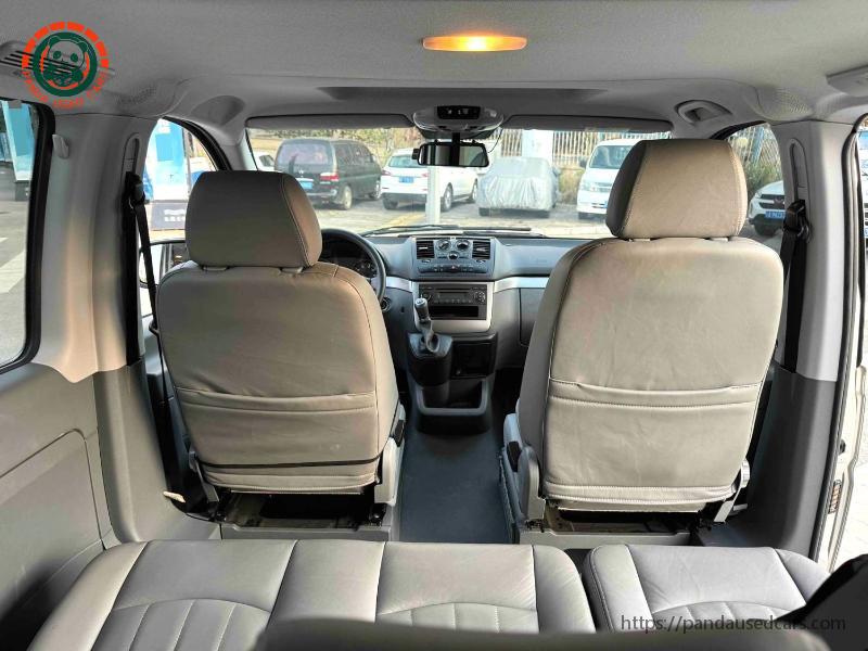 Mercedes-Benz Mercedes-Benz 2011 Vito 2.5 8-Seater Business Edition Automatic