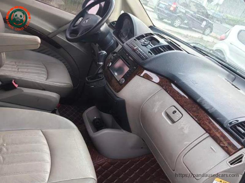 Mercedes-Benz Mercedes-Benz 2010 Viano 2.5 High Roof Luxury Edition Automatic