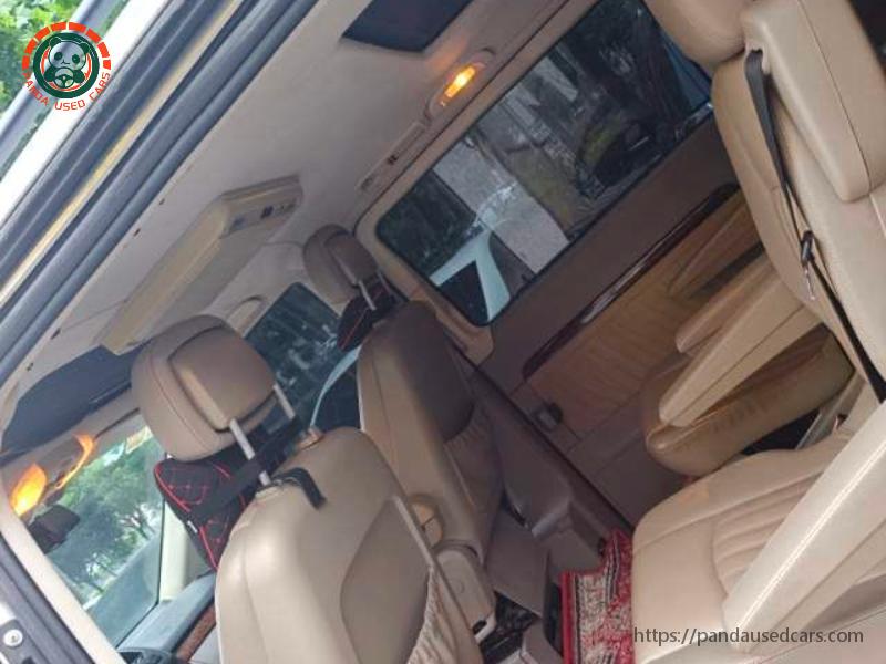 Mercedes-Benz Mercedes-Benz Viano 2010 2.5 Luxury Edition Automatic