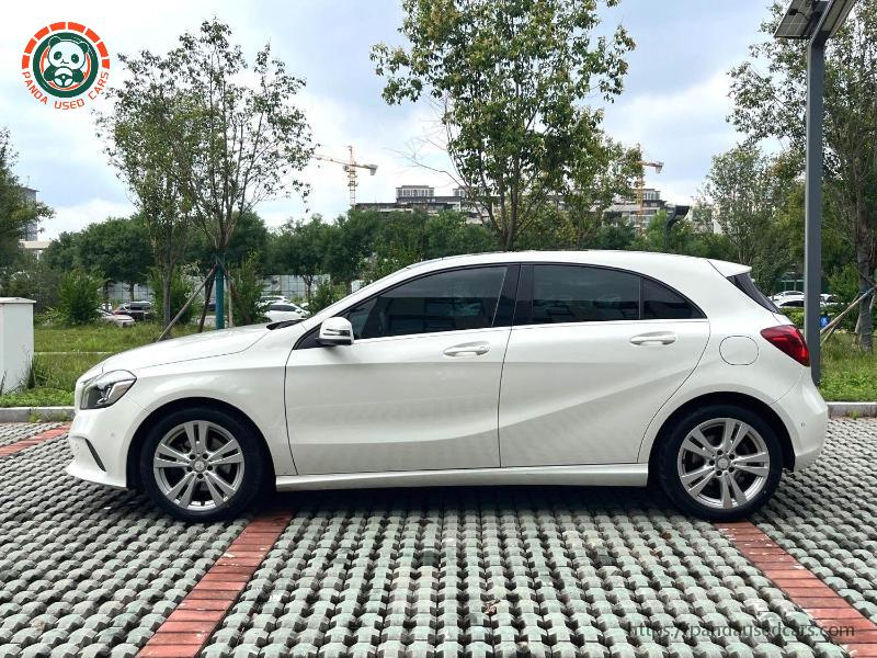 Mercedes-Benz Mercedes-Benz A-Class 2017 A 200 1.6T Dynamic Edition (Facelift) Automatic