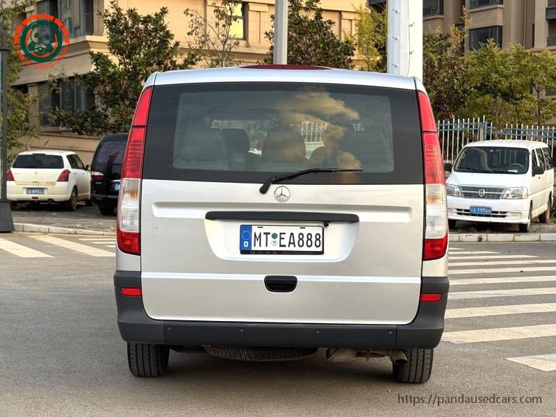 Mercedes-Benz Mercedes-Benz 2011 Vito 2.5 8-Seater Business Edition Automatic