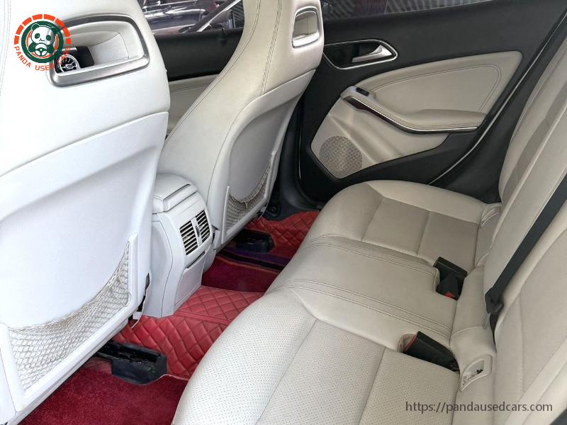 Mercedes-Benz Mercedes-Benz 2015 GLA 200 1.6T Dynamic Automatic