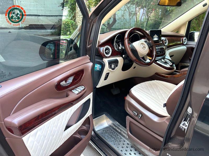 Mercedes-Benz Mercedes-Benz V-Class 2018 V 260 L 2.0T Exclusive Extended Version AT