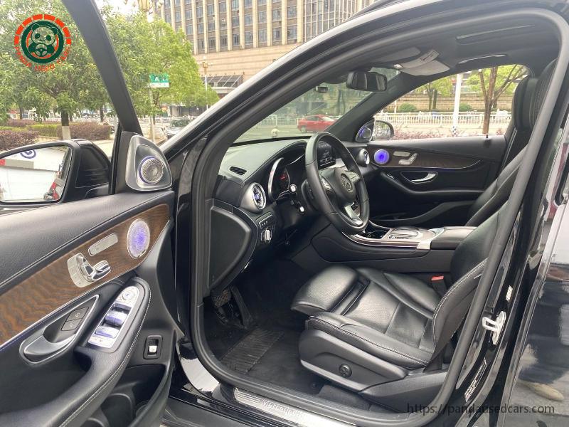 Mercedes-Benz Mercedes-Benz 2018 GLC 300 4MATIC 2.0T Dynamic (Facelift) Automatic