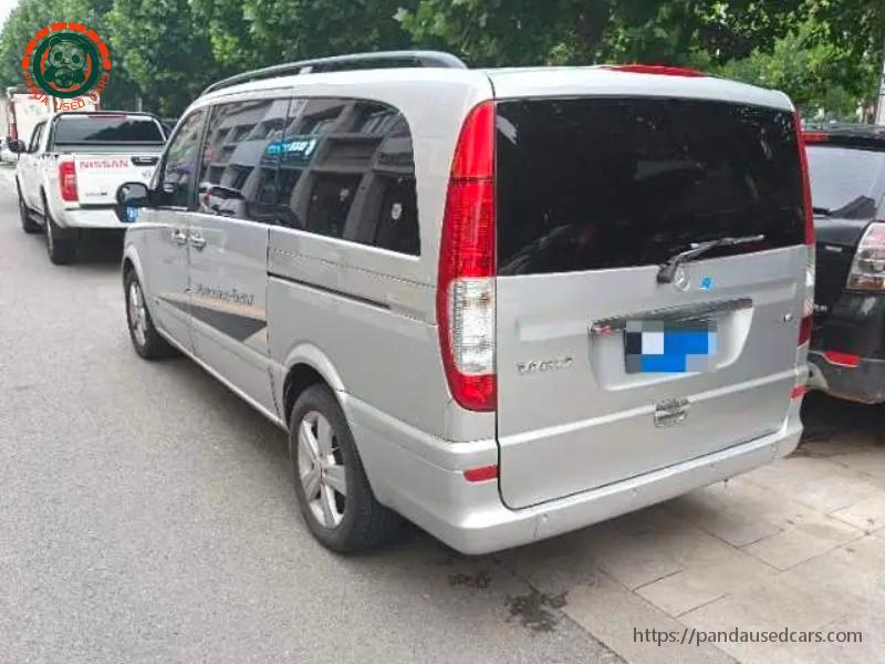 Mercedes-Benz Mercedes-Benz Viano 2010 2.5 Luxury Edition Automatic