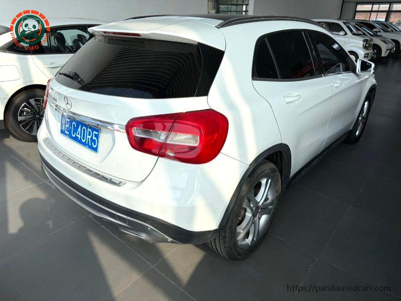Mercedes-Benz Mercedes-Benz 2015 GLA 200 1.6T Dynamic Automatic