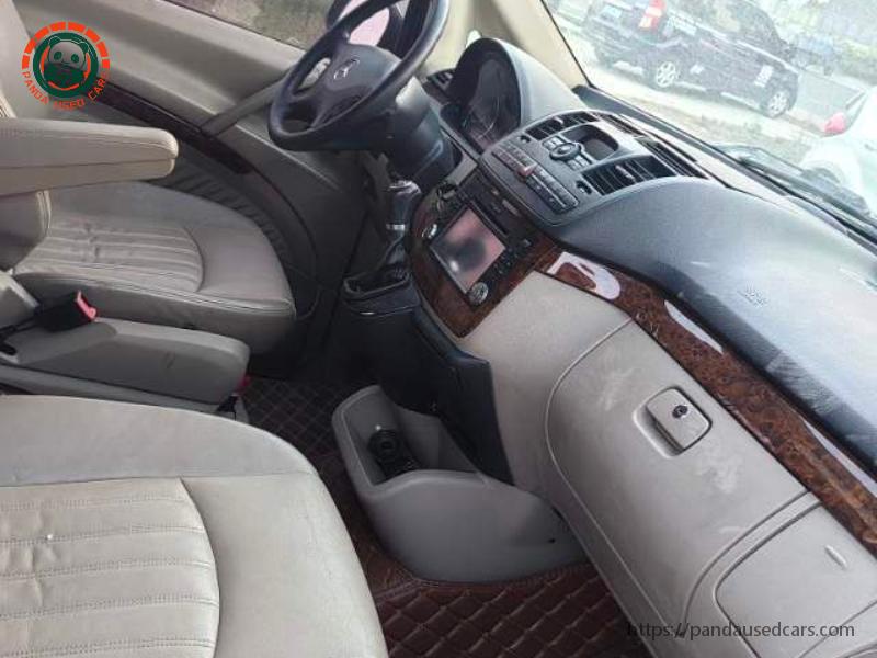 Mercedes-Benz Mercedes-Benz 2010 Viano 2.5 High Roof Luxury Edition Automatic