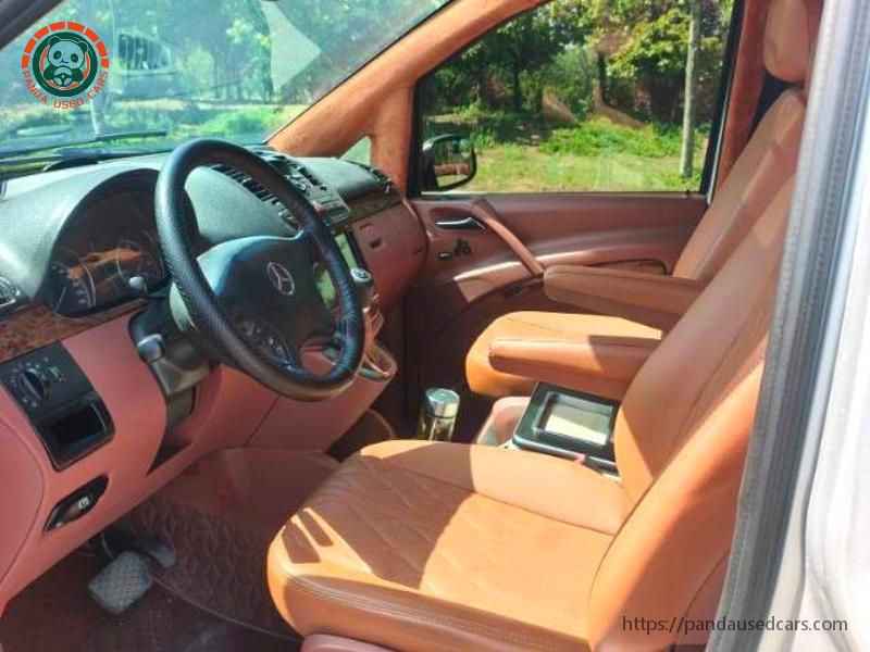 Mercedes-Benz Mercedes-Benz 2010 Viano 2.5 Luxury Edition Automatic