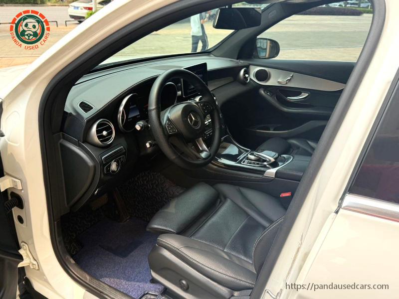 Mercedes-Benz Mercedes-Benz 2016 GLC 200 4MATIC 2.0T AT