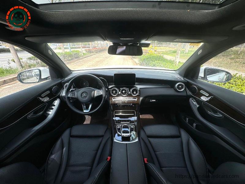 Mercedes-Benz Mercedes-Benz 2019 GLC 260 4MATIC 2.0T Luxury Automatic
