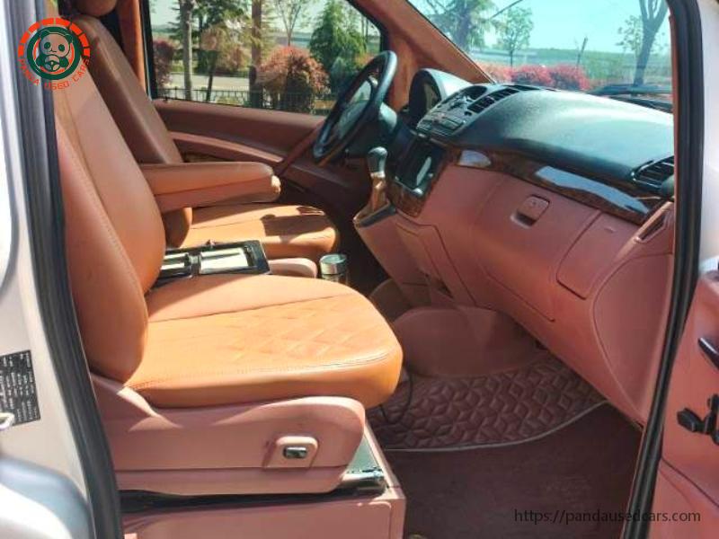 Mercedes-Benz Mercedes-Benz 2010 Viano 2.5 Luxury Edition Automatic