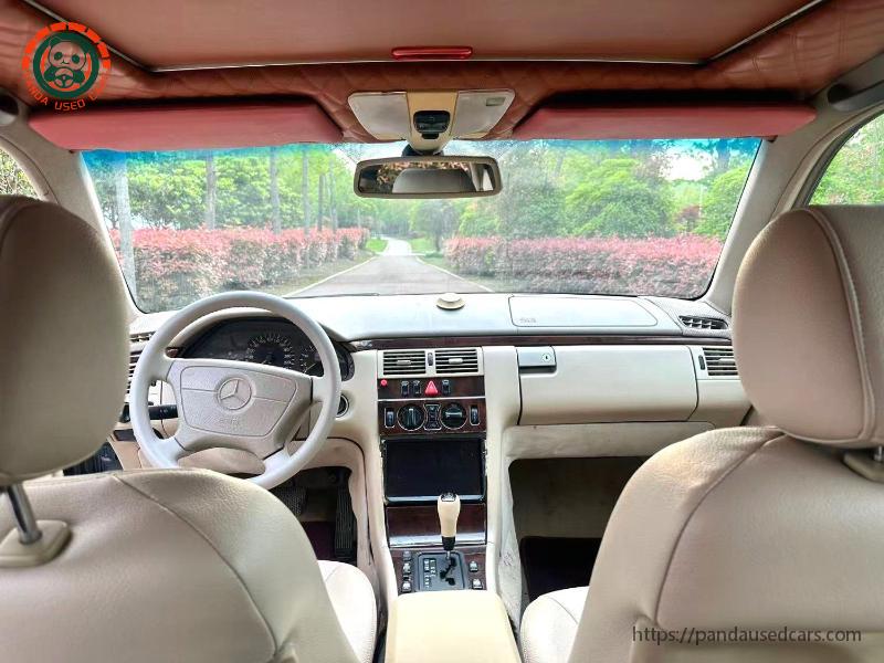 Mercedes-Benz Mercedes-Benz E-Class (Imported) 1996 E 230 Tourer 2.3 Automatic
