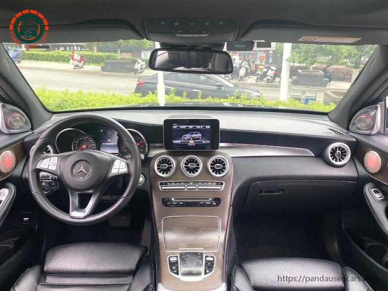 Mercedes-Benz Mercedes-Benz 2018 GLC 300 4MATIC 2.0T Dynamic (Facelift) Automatic