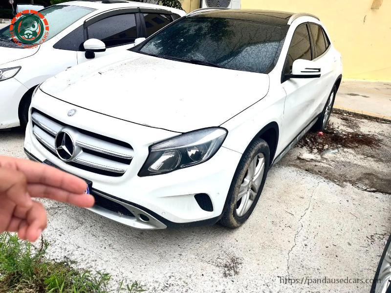 Mercedes-Benz GLA 2015 GLA 200 1.6T Fashion Edition Automatic
